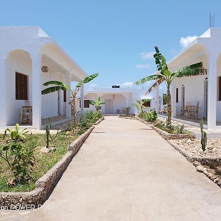 مبيت وإفطار واتامو Red Land House المظهر الخارجي الصورة