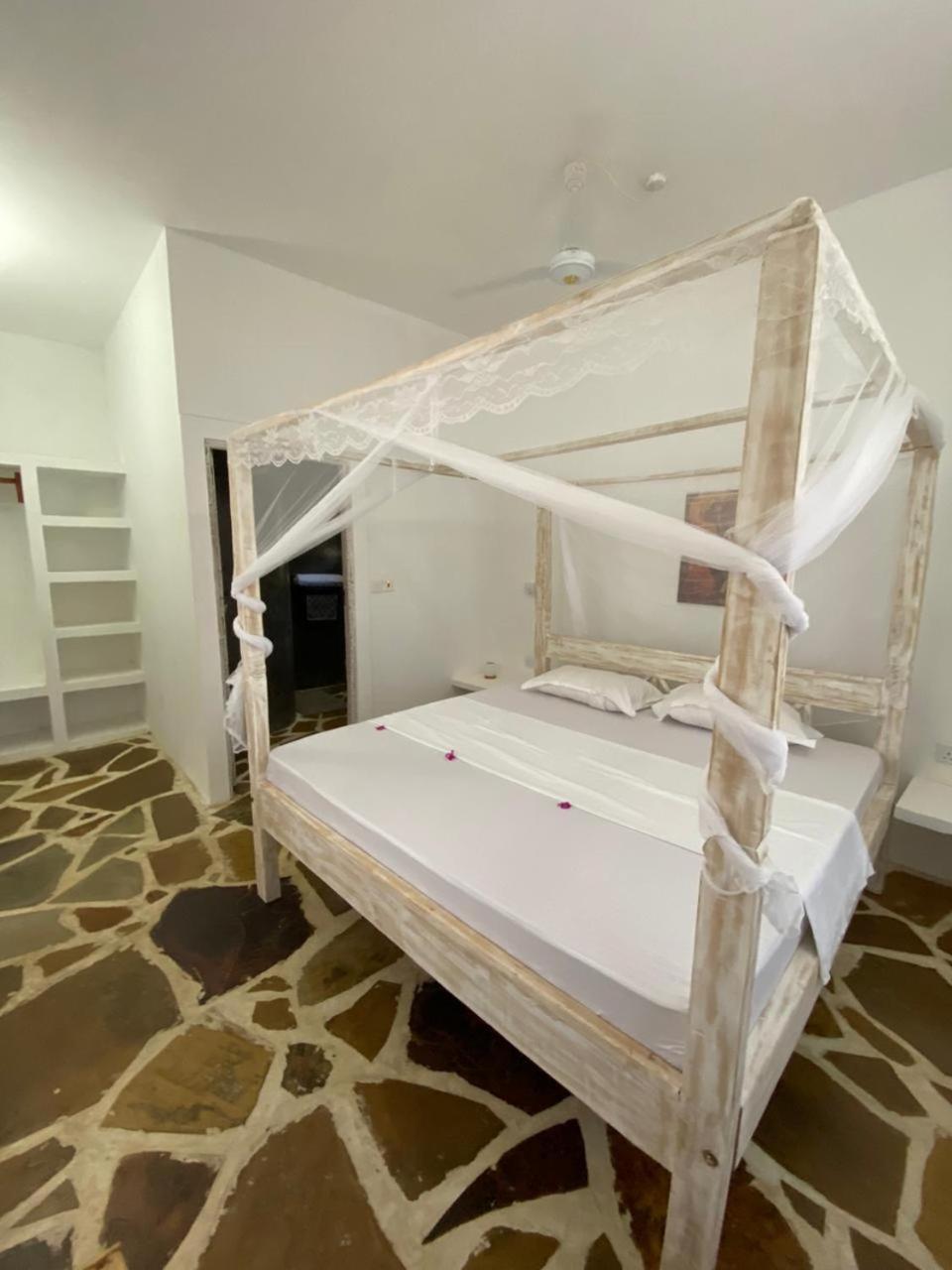 مبيت وإفطار واتامو Red Land House المظهر الخارجي الصورة